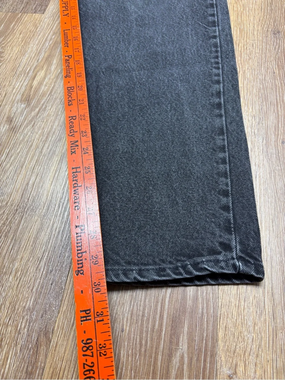 Levi's Men's Black Relaxed Straight Jeans